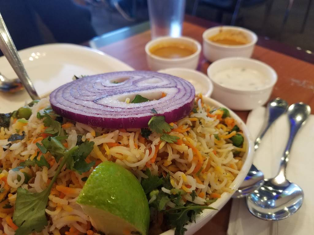 Bawarchi Biryanis | restaurant | 855 E Schaumburg Rd, Schaumburg, IL 60194, USA | 8475243007 OR +1 847-524-3007