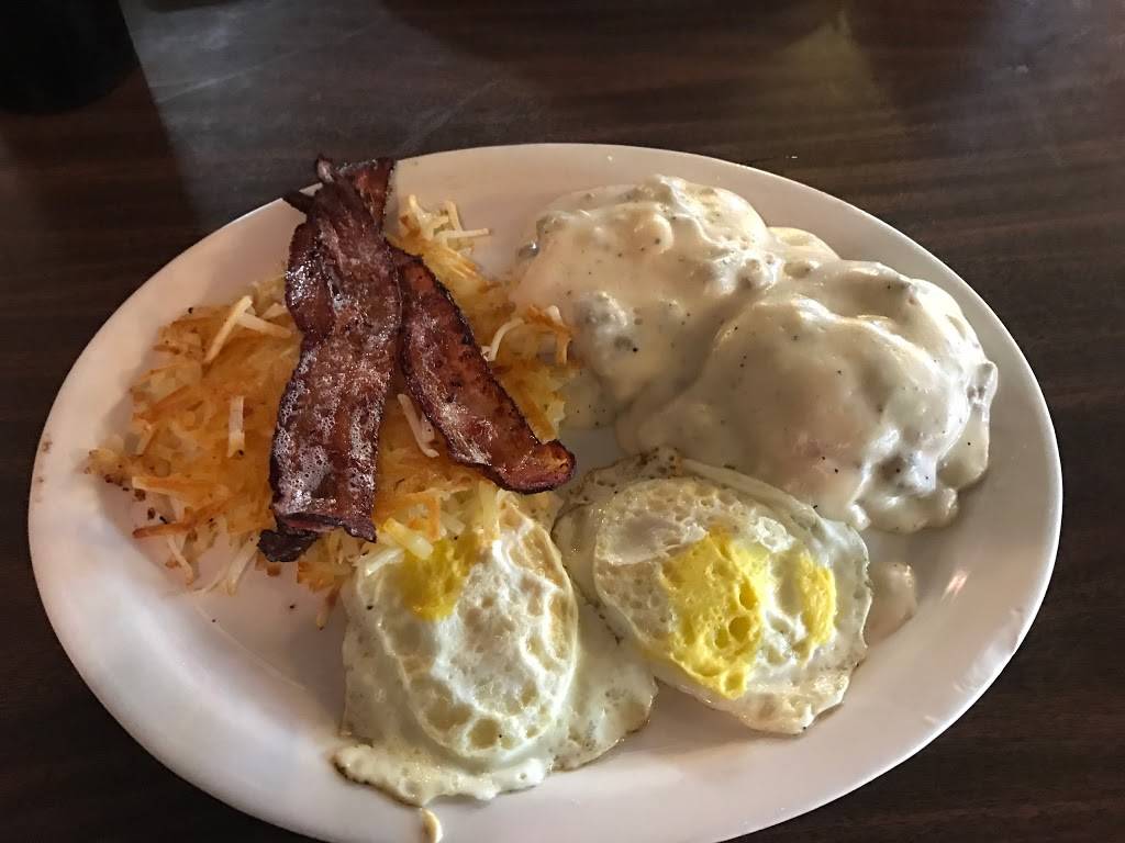 Jakes Cafe | restaurant | 74 W Main St, West Fork, AR 72774, USA | 4798393390 OR +1 479-839-3390