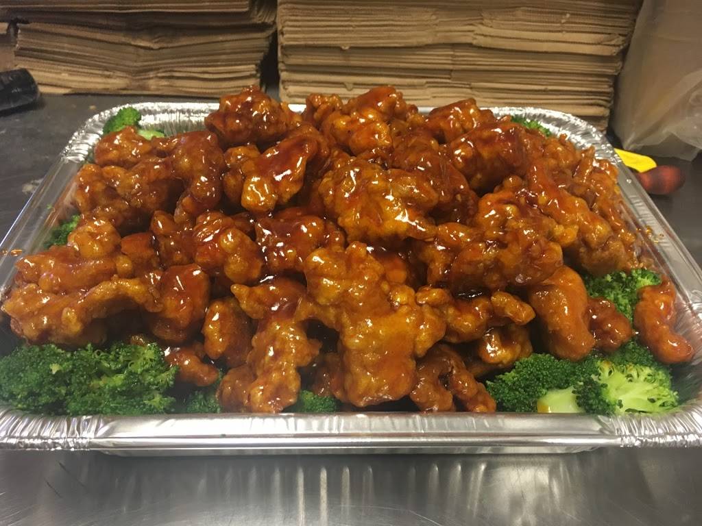 Red Apple | restaurant | 9954 Lake Forest Blvd #6, New Orleans, LA 70127, USA | 5042422425 OR +1 504-242-2425