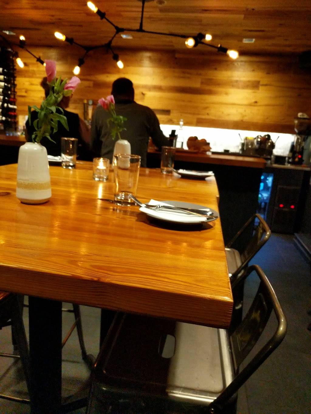 Spindlers | restaurant | 386 Commercial St, Provincetown, MA 02657, USA | 5084876400 OR +1 508-487-6400