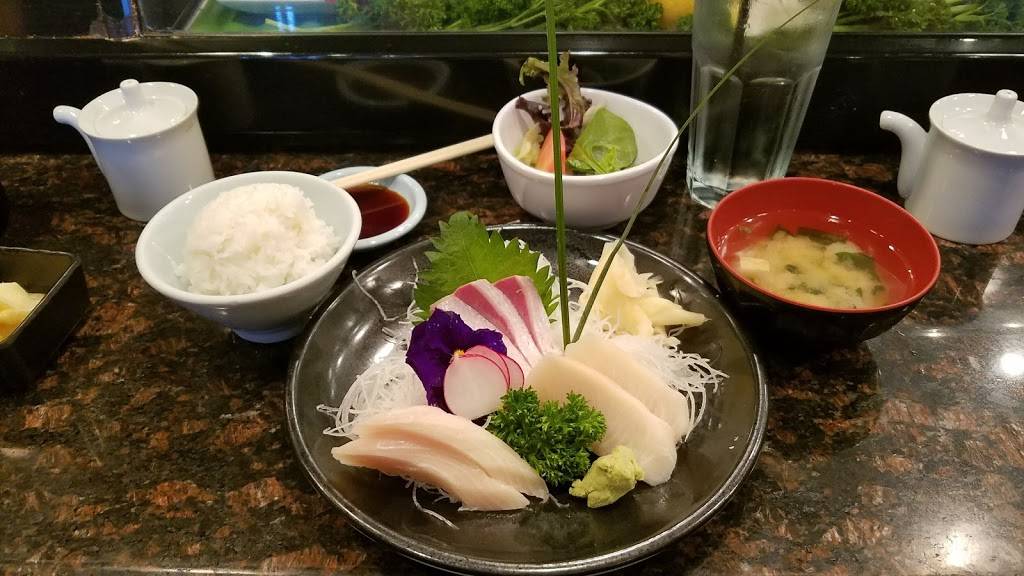 Sushi Holic | restaurant | 112 Vintage Way, Novato, CA 94945, USA | 4158988500 OR +1 415-898-8500