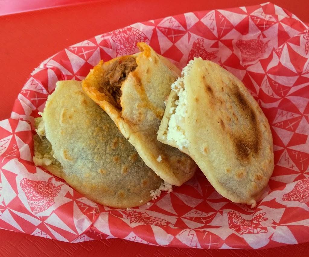 Gorditas Doña Tota | restaurant | 923 N Loop 1604 E #115, San Antonio, TX 78232, USA | 2102331059 OR +1 210-233-1059