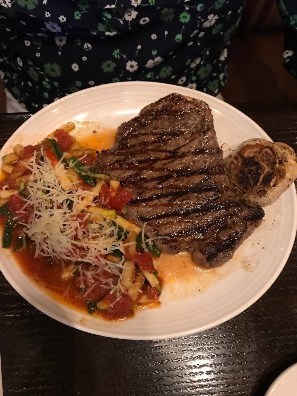 Carrabbas Italian Grill | restaurant | 1285 US-1, Vero Beach, FL 32960, USA | 7722995999 OR +1 772-299-5999