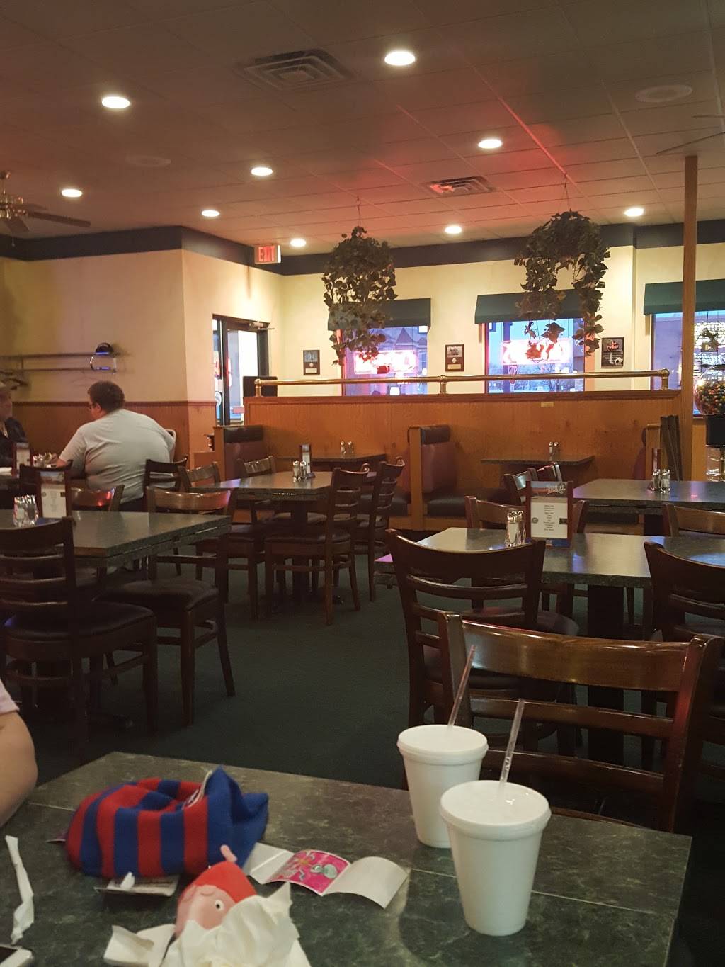 Peru Pizza House Restaurant | restaurant | 1702 4th St, Peru, IL 61354, USA | 8152237408 OR +1 815-223-7408