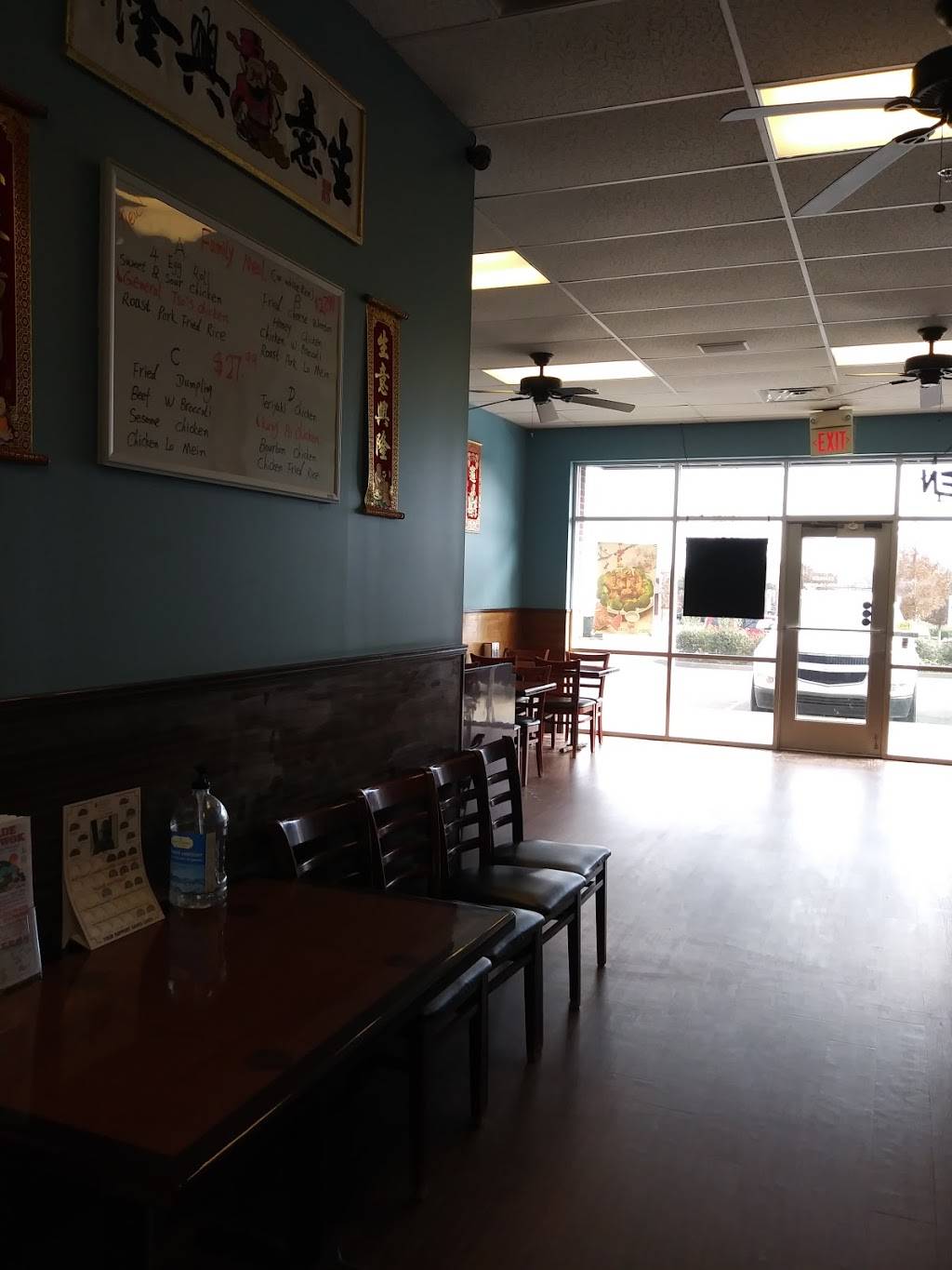 Jade Wok | restaurant | 7026 City Center Way, Fairview, TN 37062, USA | 6157998288 OR +1 615-799-8288