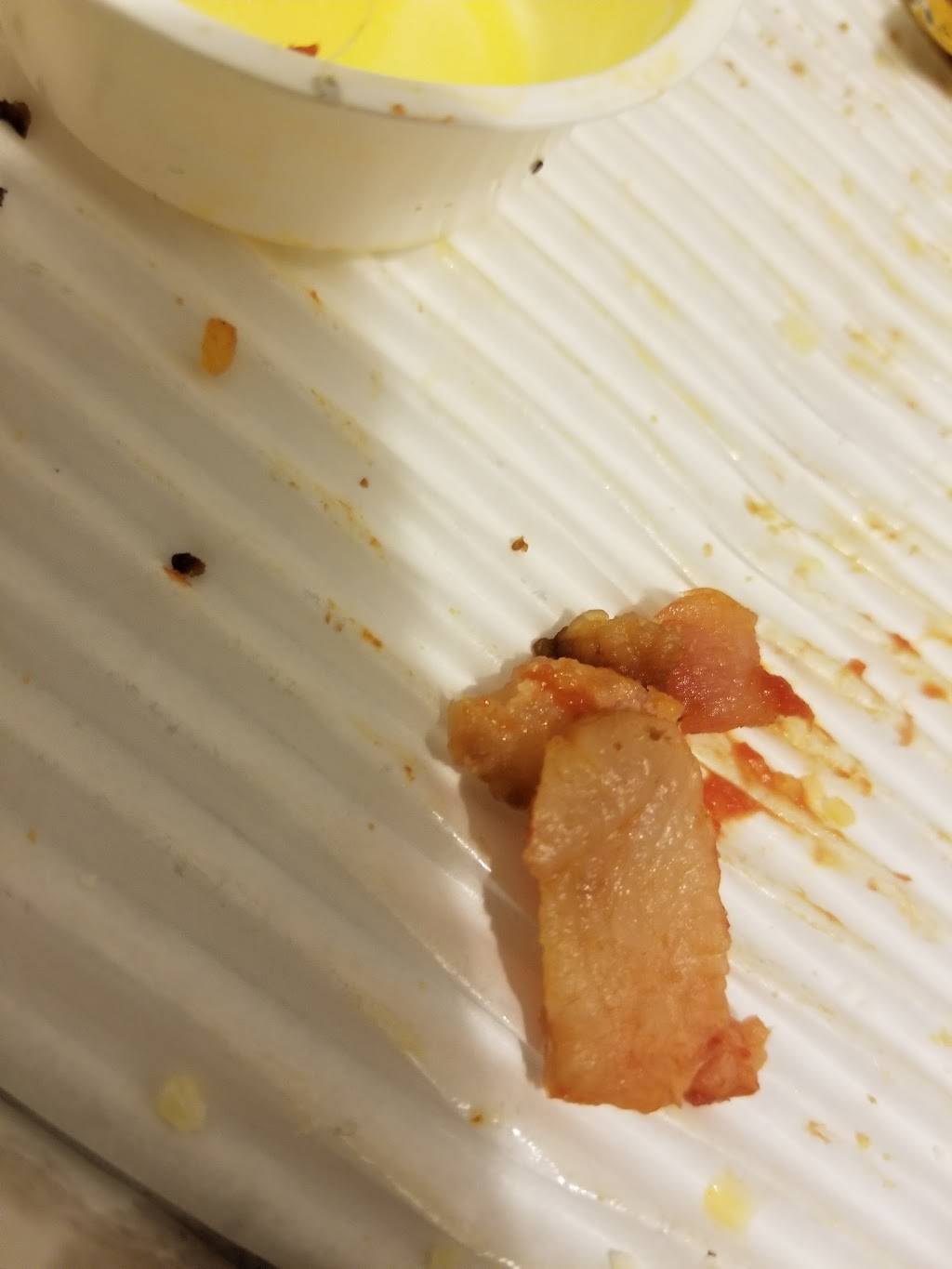 Papa Johns Pizza | restaurant | 16202 Union Tpke, Fresh Meadows, NY 11366, USA | 7185917272 OR +1 718-591-7272