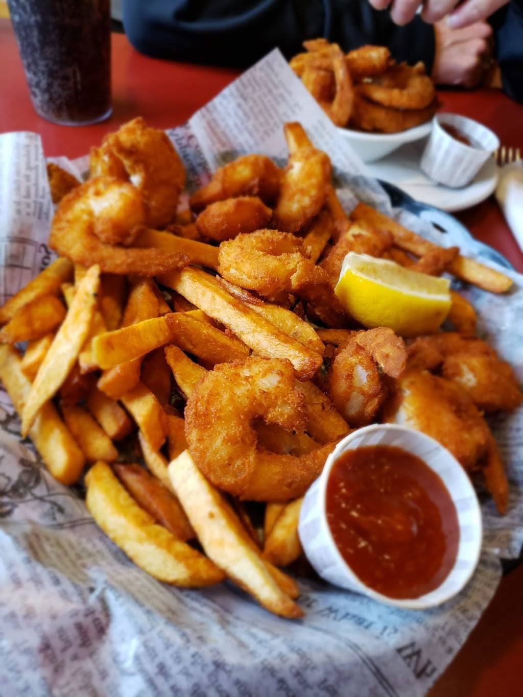 Archies Fish & Chips | restaurant | 153 Wharncliffe Rd S, London, ON N6J 1H6, Canada | 5194388287 OR +1 519-438-8287