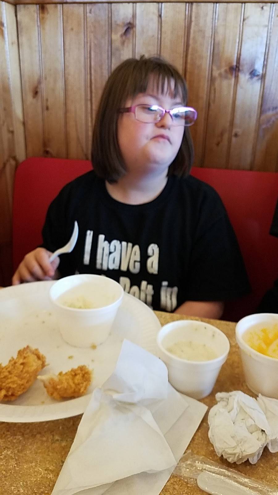 Chicken Express | restaurant | 1903 S Jefferson Ave, Mt Pleasant, TX 75455, USA | 9035720708 OR +1 903-572-0708