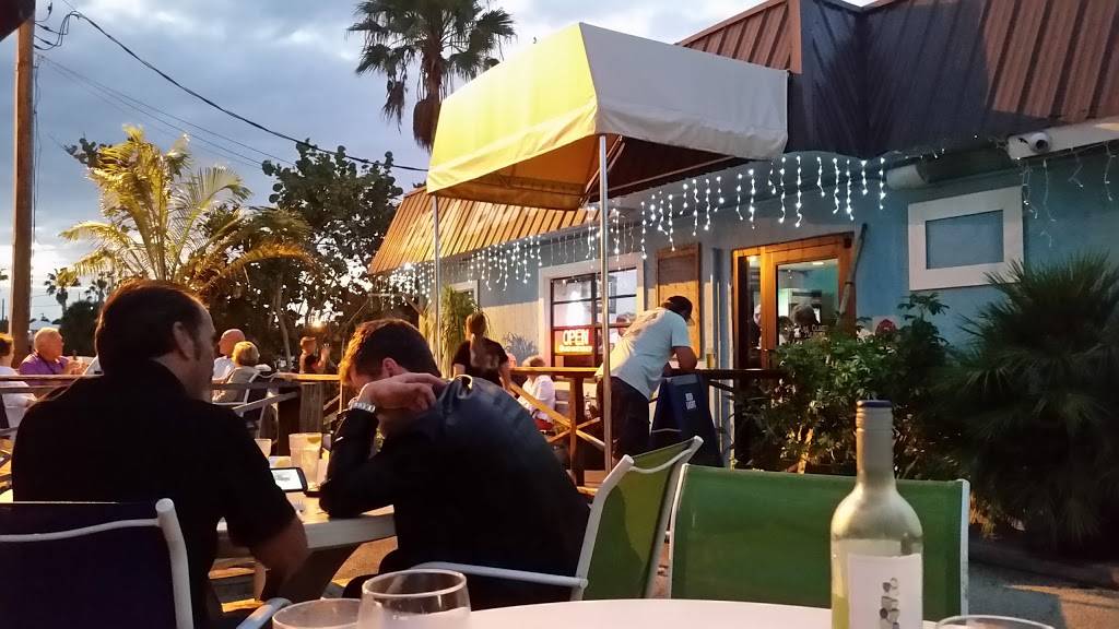12A Buoy | restaurant | 22 Fishermans Wharf, Fort Pierce, FL 34950, USA | 7726724524 OR +1 772-672-4524