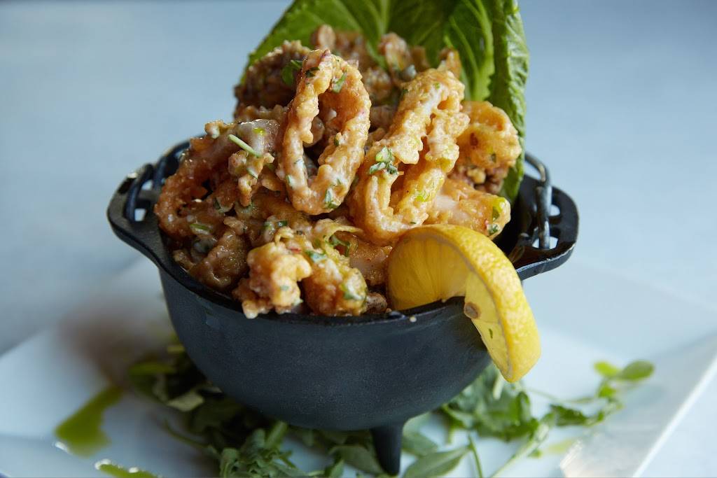 Bella Luna & The Milky Way | night club | 284 Amory St, Jamaica Plain, MA 02130, USA | 6175246060 OR +1 617-524-6060