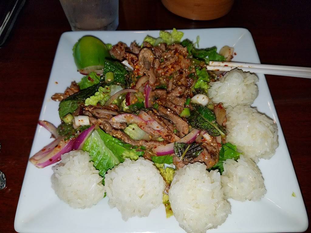 Tipp Thai Cuisine | restaurant | 1778 Piner Rd, Santa Rosa, CA 95403, USA | 7075425772 OR +1 707-542-5772