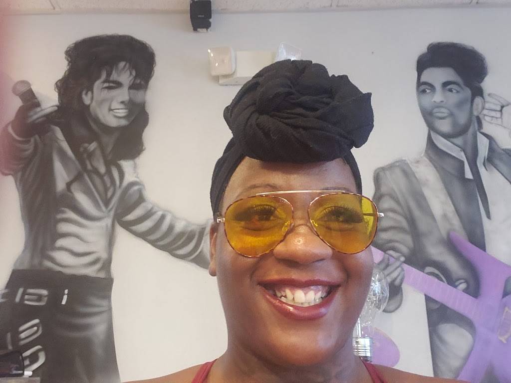 Als Finger Licking Good Soul Food | restaurant | 2302 E 7th Ave, Tampa, FL 33605, USA | 8134058920 OR +1 813-405-8920