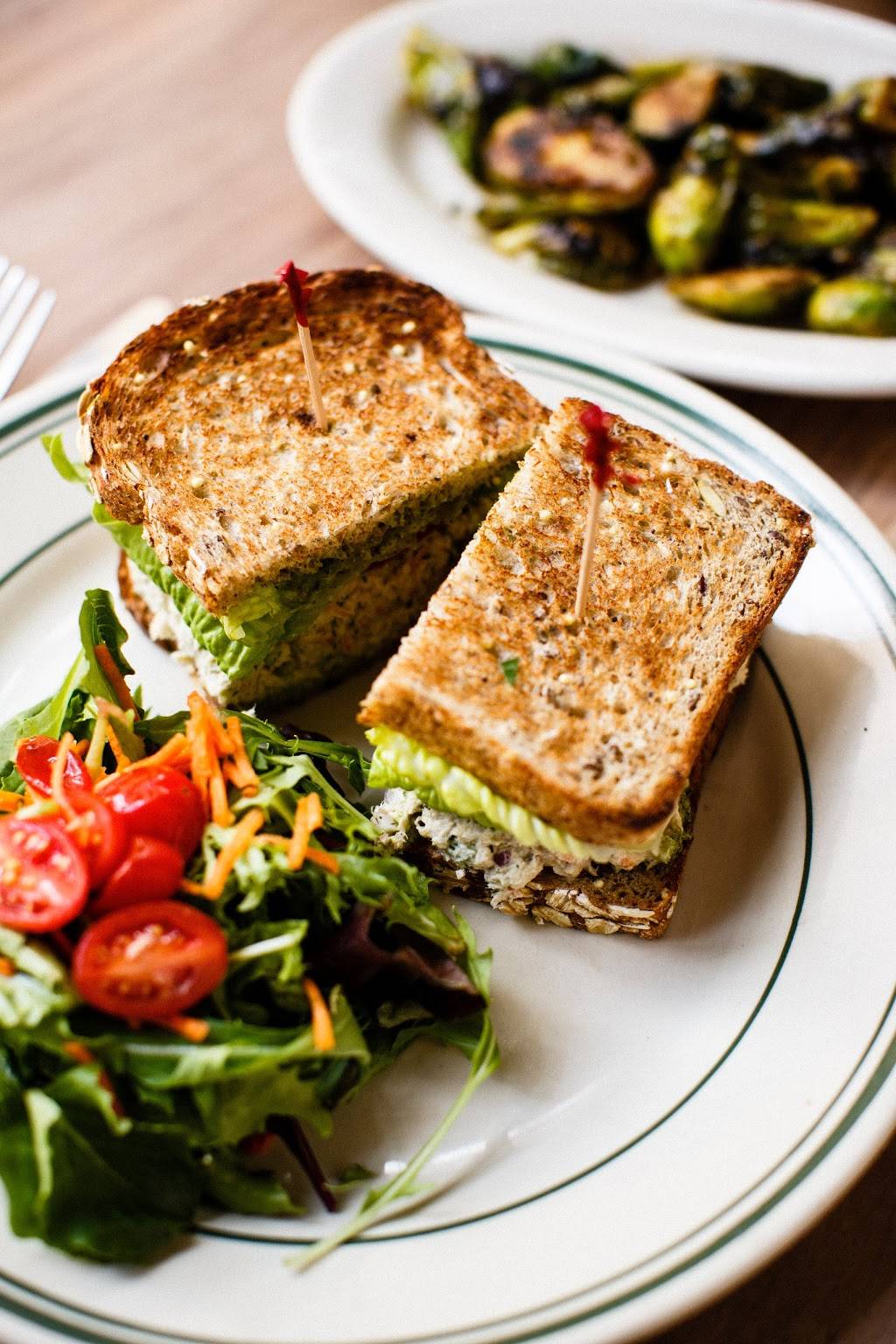 Westville East | meal takeaway | 173 Avenue A, New York, NY 10009, USA | 2126772033 OR +1 212-677-2033