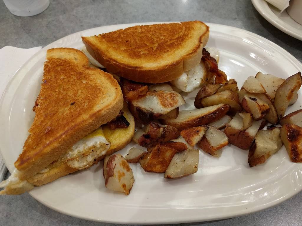 Friendlys | restaurant | 412 Crain Hwy, Glen Burnie, MD 21061, USA | 4107684910 OR +1 410-768-4910