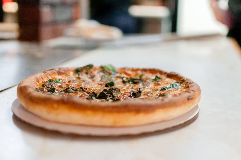 Sonnys Main Street Restaurant | restaurant | 20 Main St, Henniker, NH 03242, USA | 6034284444 OR +1 603-428-4444