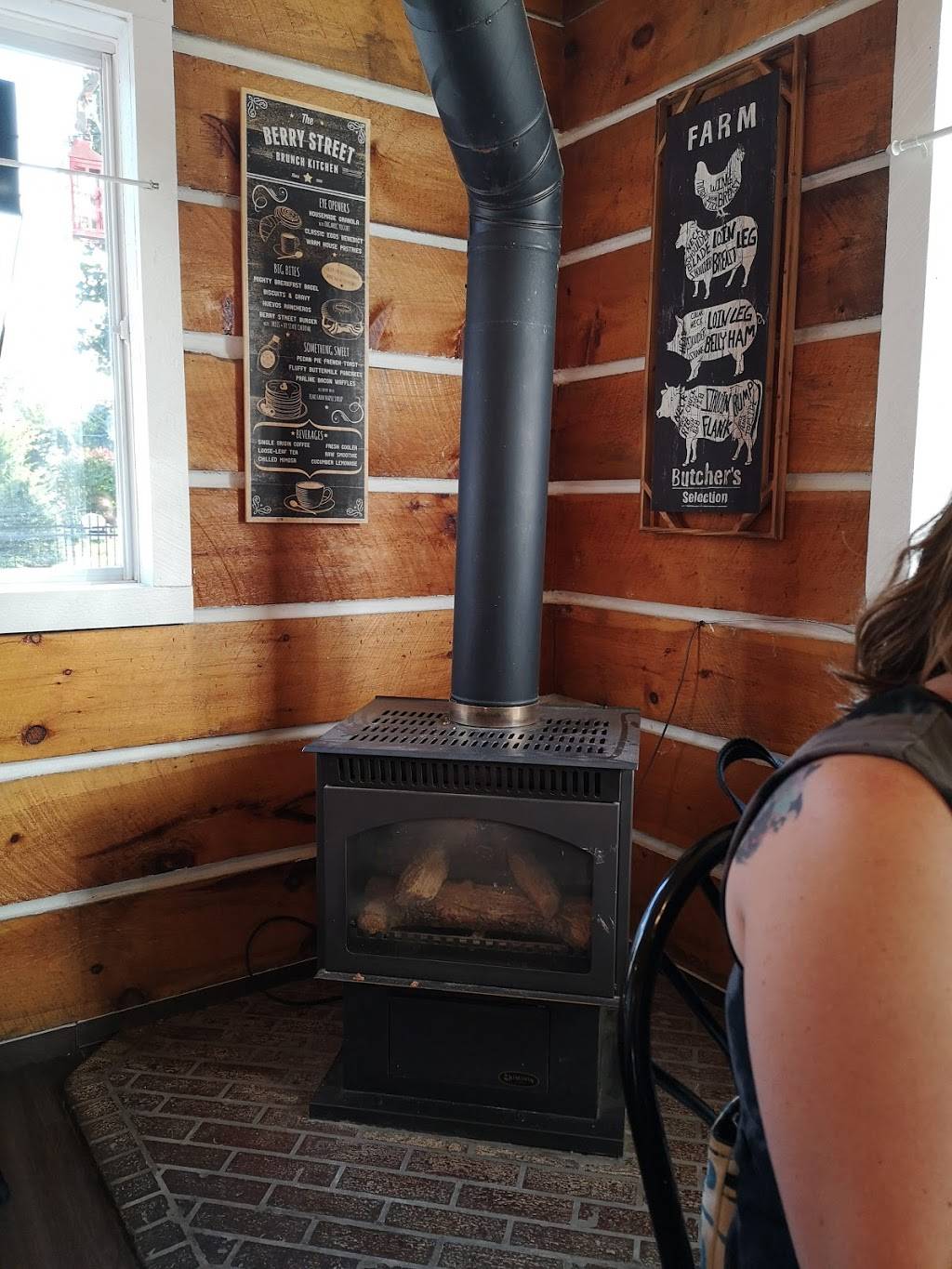 Beckys Hometown Cafe & Diner | restaurant | 4247 ON-7, Norwood, ON K0L 2V0, Canada | 7056608667 OR +1 705-660-8667