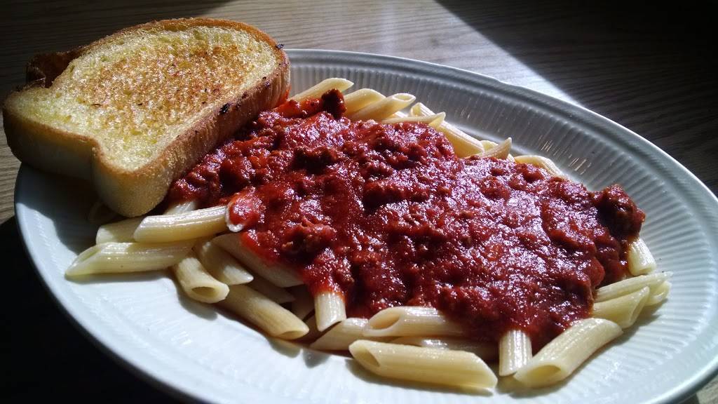 Nuthouse Saloon | restaurant | 5990 Navarre Rd SW, Canton, OH 44706, USA | 3304797294 OR +1 330-479-7294