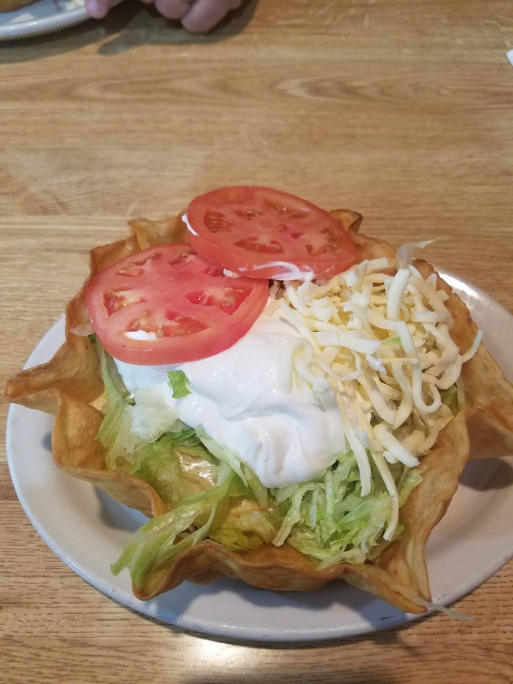 Campesinos Grill | restaurant | 1170 N Wooster Ave, Strasburg, OH 44680, USA | 3308780200 OR +1 330-878-0200