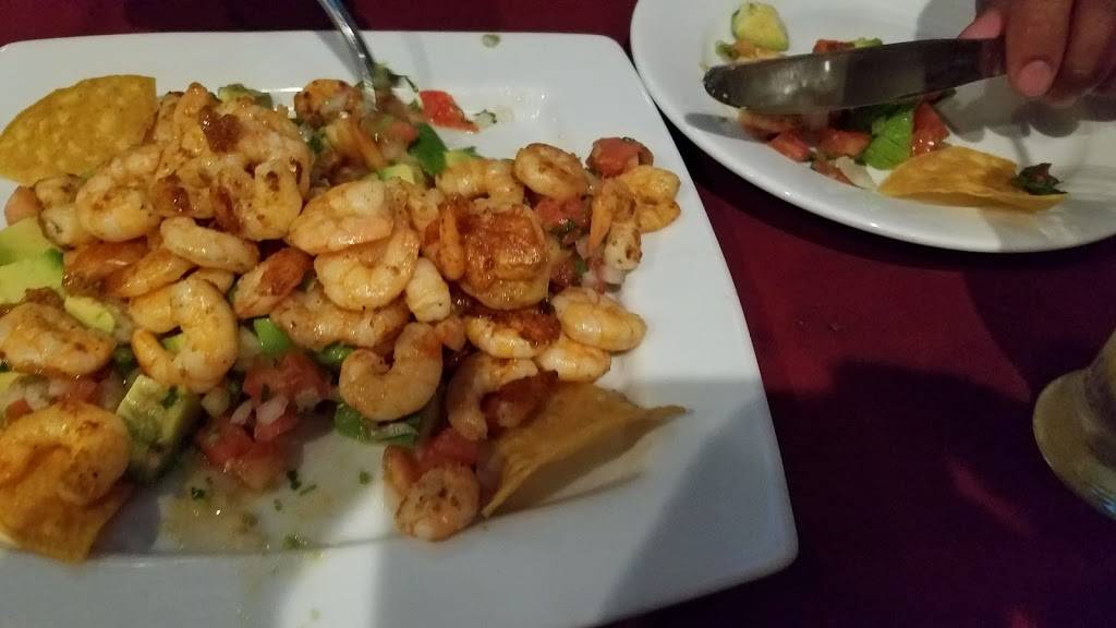 El Aguila Dorada | restaurant | 412 Broadway, Bayonne, NJ 07002, USA | 2013319100 OR +1 201-331-9100