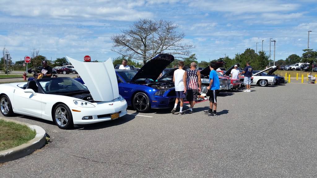 Katch Tanner Park | restaurant | 400 Baylawn Ave, Amity Harbor, NY 11701, USA | 6318932100 OR +1 631-893-2100