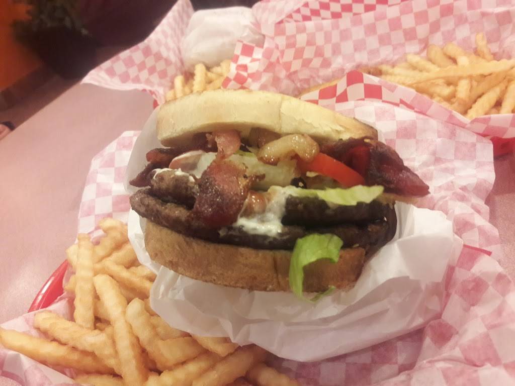Flame Burger | restaurant | 3302 Auburn Way S, Auburn, WA 98092, USA | 2533974349 OR +1 253-397-4349