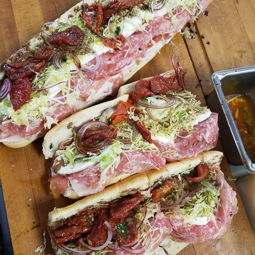 Giovannis Salumeria | restaurant | 666 Broadway, Bayonne, NJ 07002, USA | 2014712405 OR +1 201-471-2405