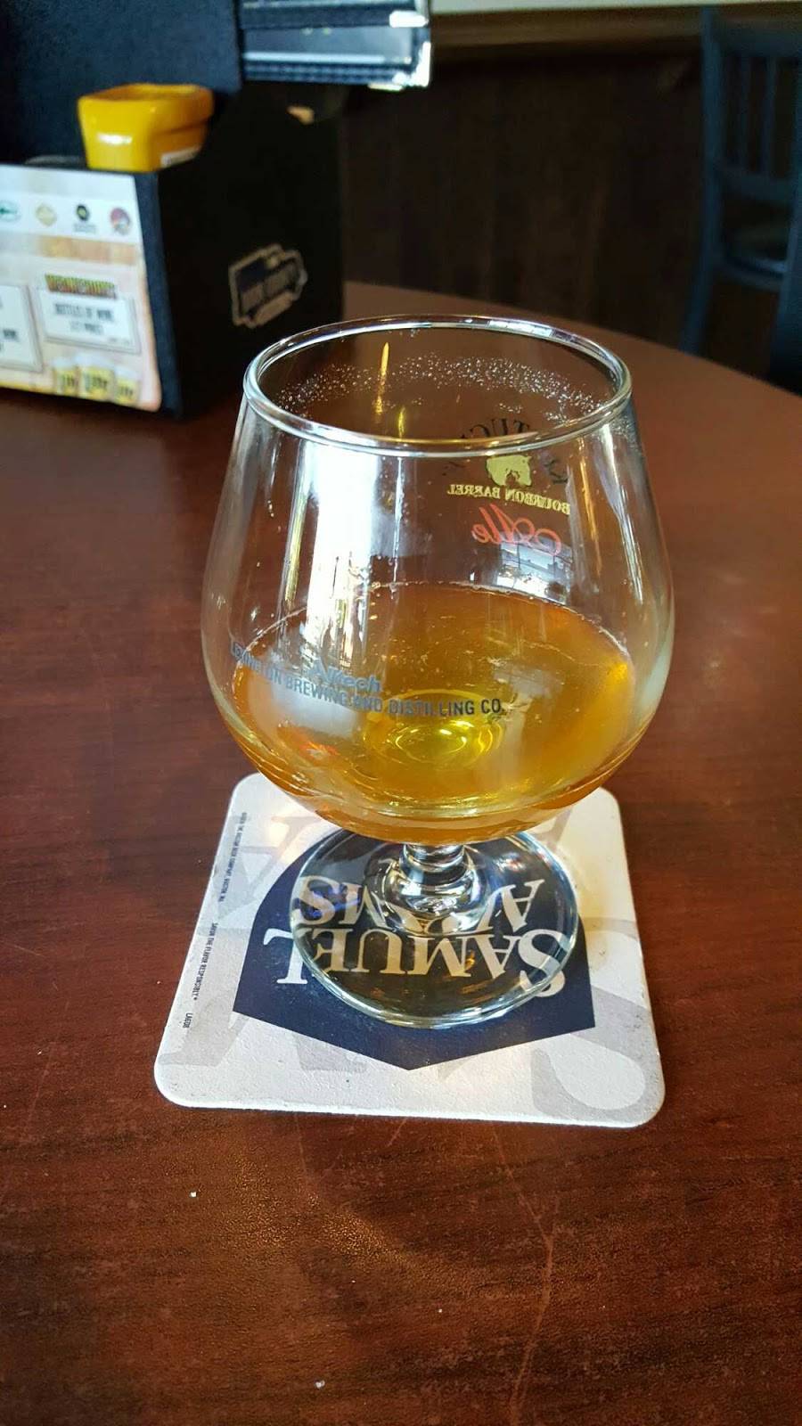 Mr Brews Taphouse | restaurant | 610 Junction Rd #107, Madison, WI 53717, USA | 6088249600 OR +1 608-824-9600