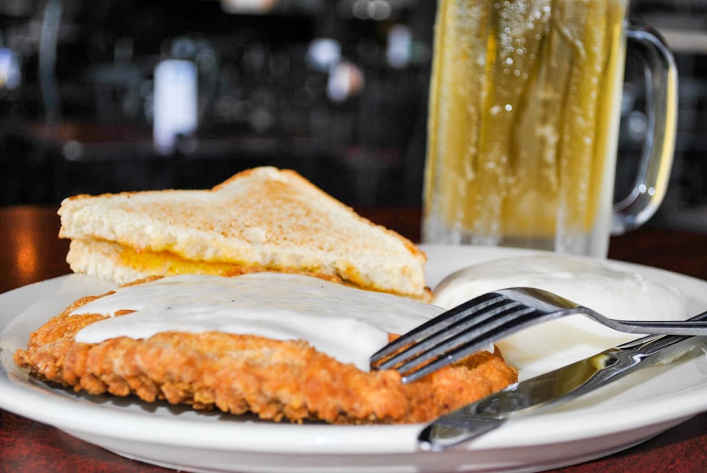 Jax Sports Grille | restaurant | 1907 E Mary St, Garden City, KS 67846, USA | 6202729200 OR +1 620-272-9200