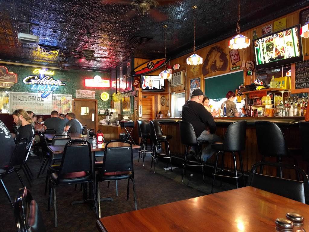 Sportsmans Cafe & Lounge | restaurant | 217 Main St, Somerset, WI 54025, USA | 7152475174 OR +1 715-247-5174