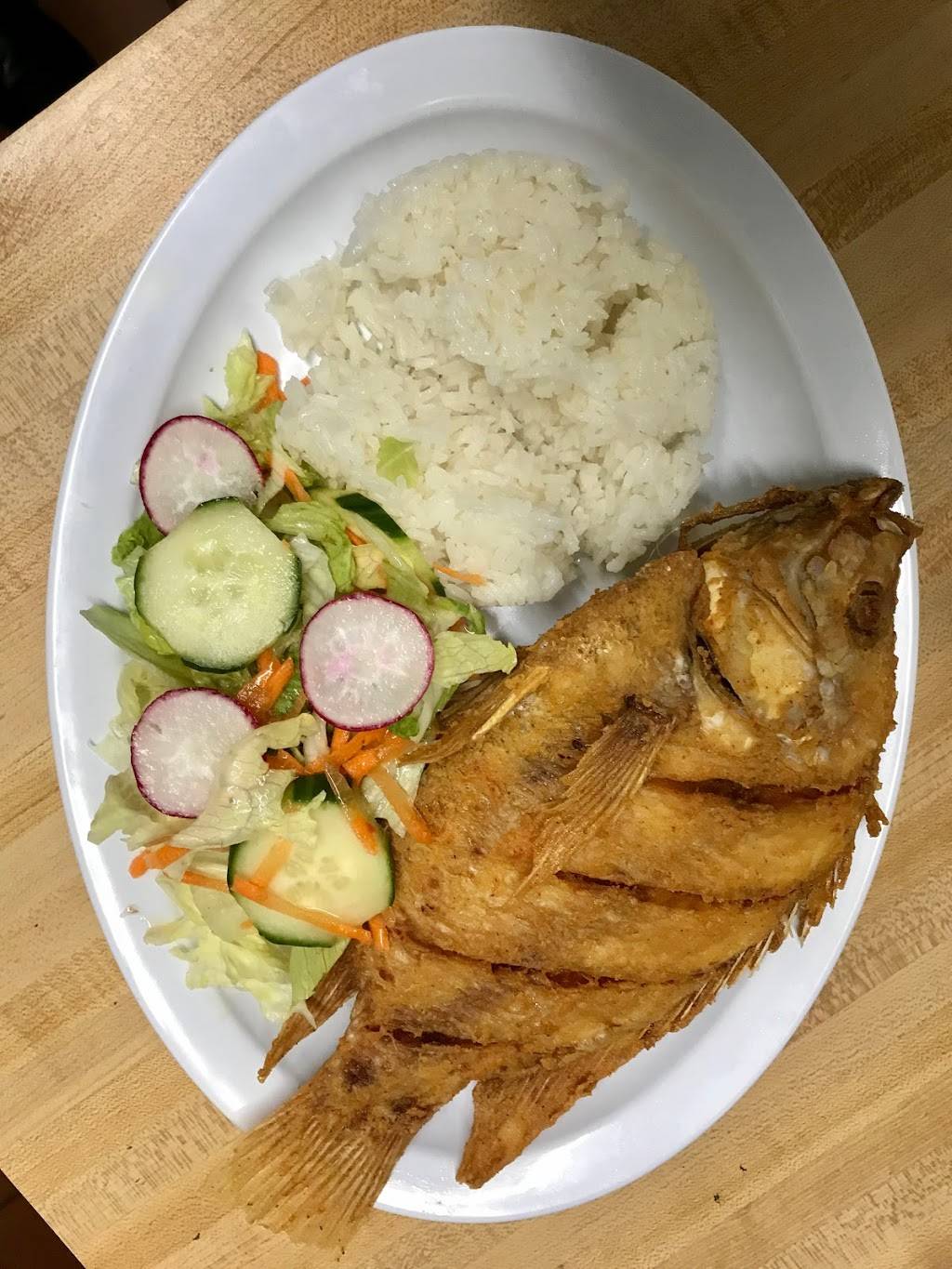 Milagro’s Pupuseria | restaurant | 301 S Washington St, Falls Church, VA 22046, USA | 7035343838 OR +1 703-534-3838