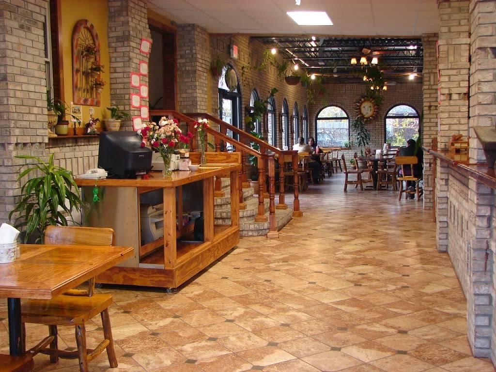 Camino Real Mexican Grill | restaurant | 1100 Central Ave, Detroit, MI 48209, USA | 3132978804 OR +1 313-297-8804