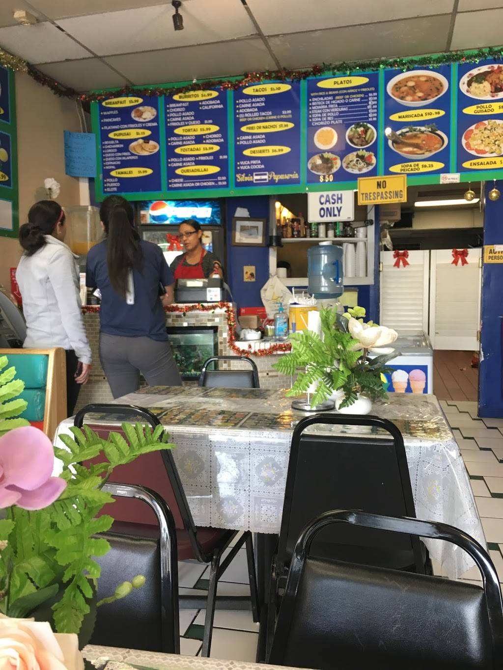 Silvias Pupuseria - Salvadorian Food | restaurant | 916 E 8th St, National City, CA 91950, USA | 6195342037 OR +1 619-534-2037
