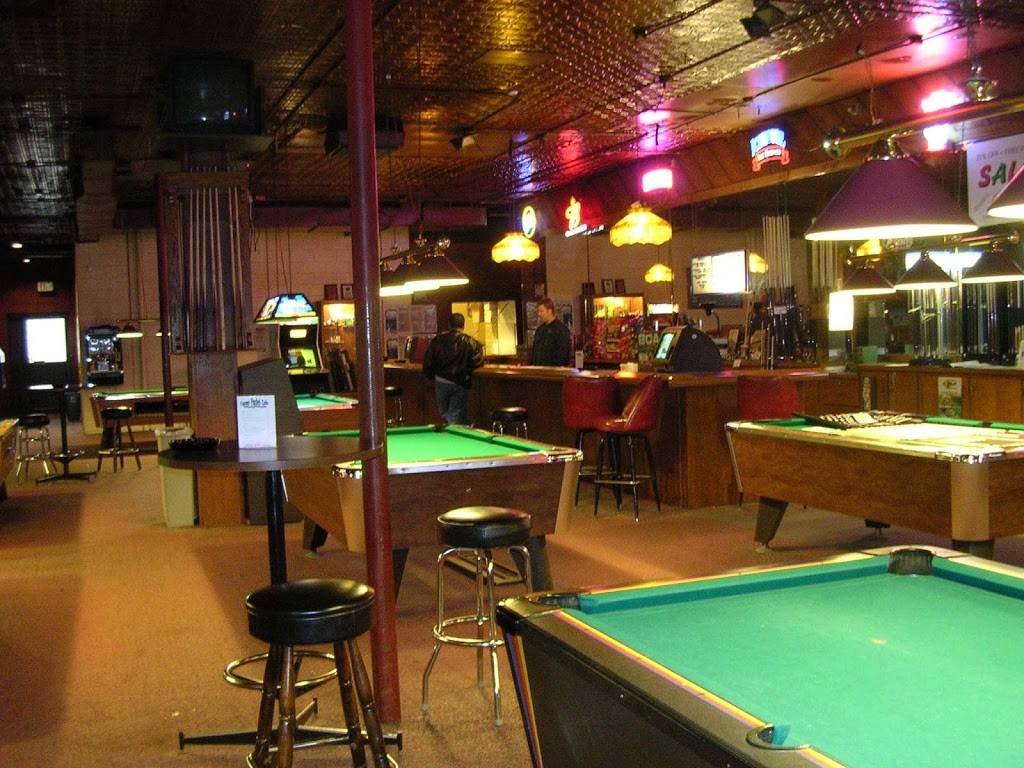 Rockford Billiard Cafe | restaurant | 1436 N Main St, Rockford, IL 61103, USA | 8159620957 OR +1 815-962-0957