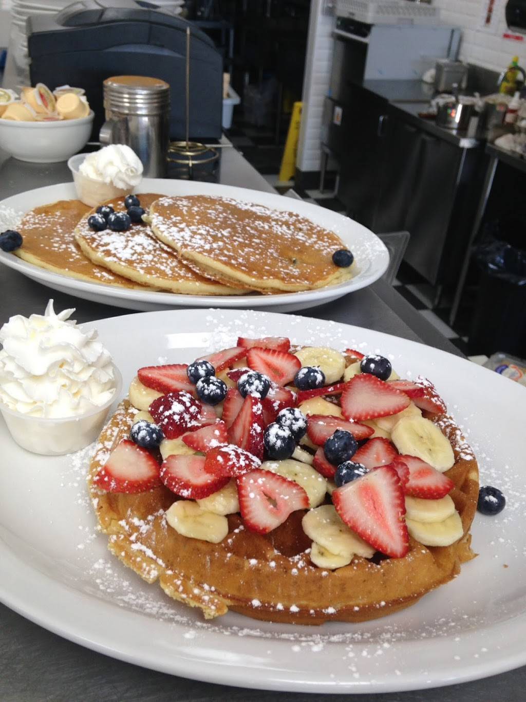 Excellent Grill | restaurant | 17074 Leslie St, Newmarket, ON L3Y 8V8, Canada | 9052354511 OR +1 905-235-4511