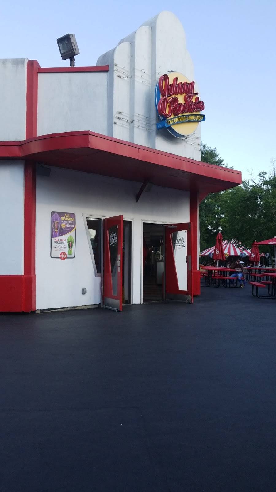 Johnny Rockets | restaurant | 13710 Central Ave, Upper Marlboro, MD 20774, USA | 3012491500 OR +1 301-249-1500