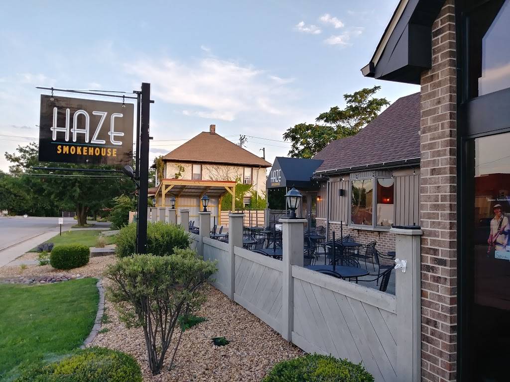 Haze Smokehouse | restaurant | 159 Bucklin St, Lasalle, IL 61301, USA | 8157808374 OR +1 815-780-8374