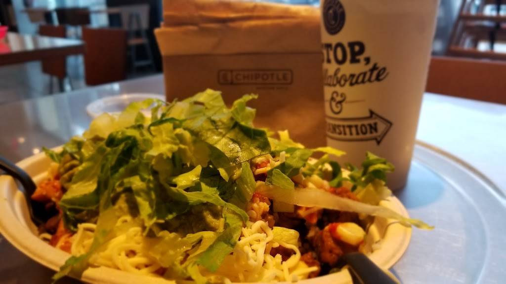 Chipotle Mexican Grill | restaurant | 6801 N Mesa St, El Paso, TX 79912, USA | 9158428588 OR +1 915-842-8588