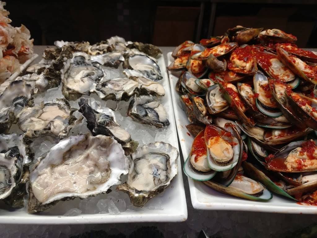 The Luxe Buffet | restaurant | 2008 Westminster Mall, Westminster, CA 92683, USA | 7143723988 OR +1 714-372-3988