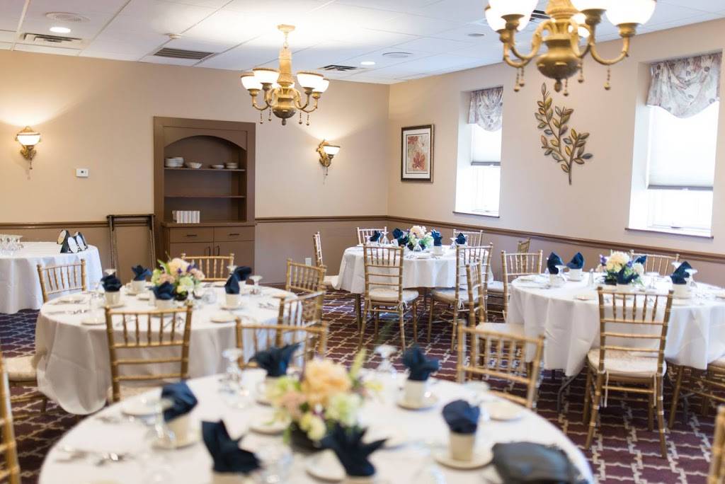 Villaris Lakeside Restaurant | restaurant | 2375 Sicklerville Rd, Sicklerville, NJ 08081, USA | 8562285244 OR +1 856-228-5244