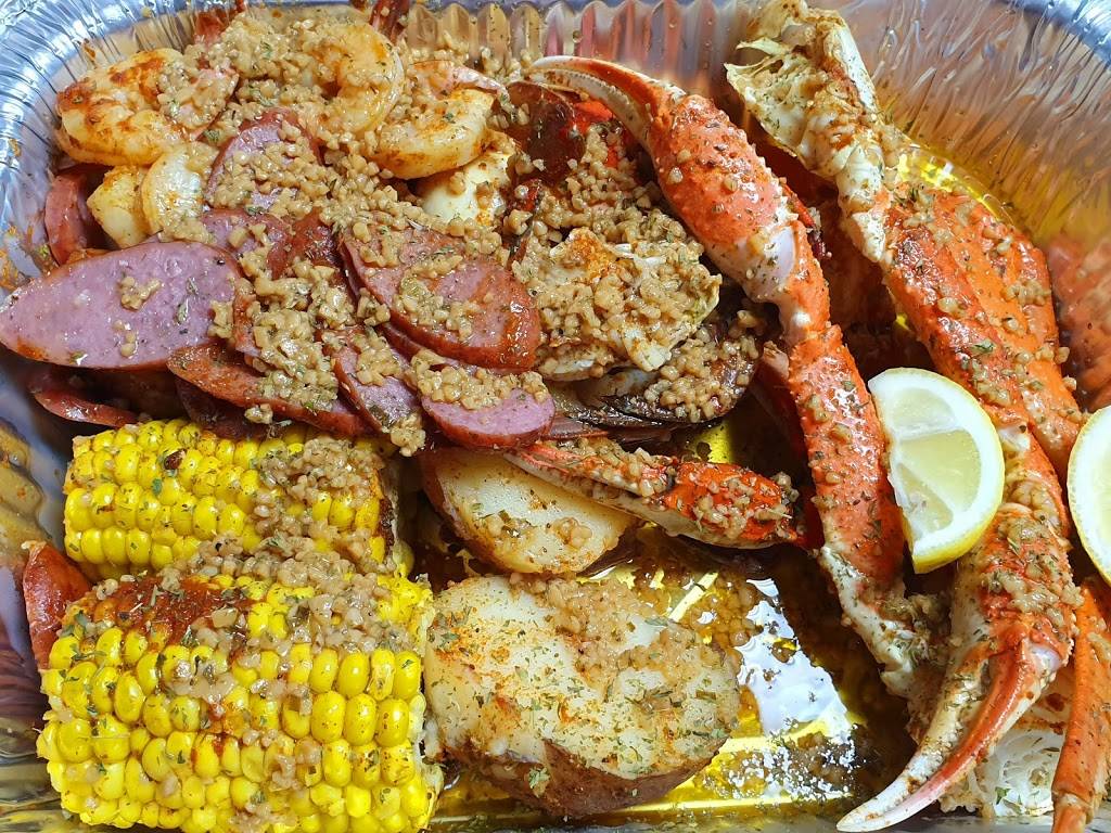 Trap House krab and seafood | restaurant | 2150 Fowler St, Fort Myers, FL 33901, USA | 2392035364 OR +1 239-203-5364