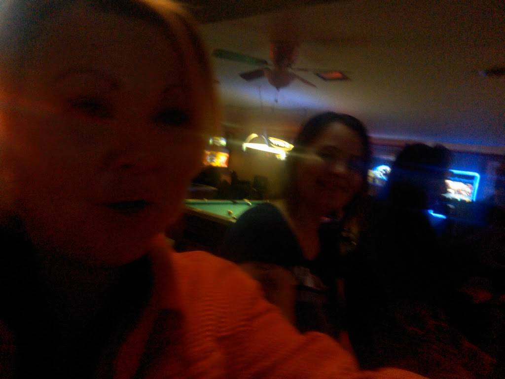 Shortstop Bar & Grill | restaurant | 317 E St Louis Ave, East Alton, IL 62024, USA | 6182580144 OR +1 618-258-0144