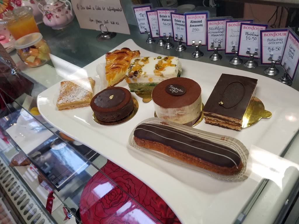 Bonjour Cafe Bakery | bakery | 1550 E 55th St, Chicago, IL 60615, USA | 7732415300 OR +1 773-241-5300