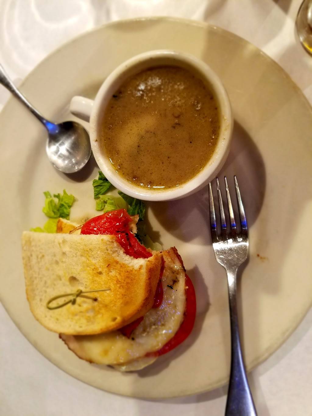 Cobalt Grille | restaurant | 1624 Laskin Rd # 762, Virginia Beach, VA 23451, USA | 7573333334 OR +1 757-333-3334