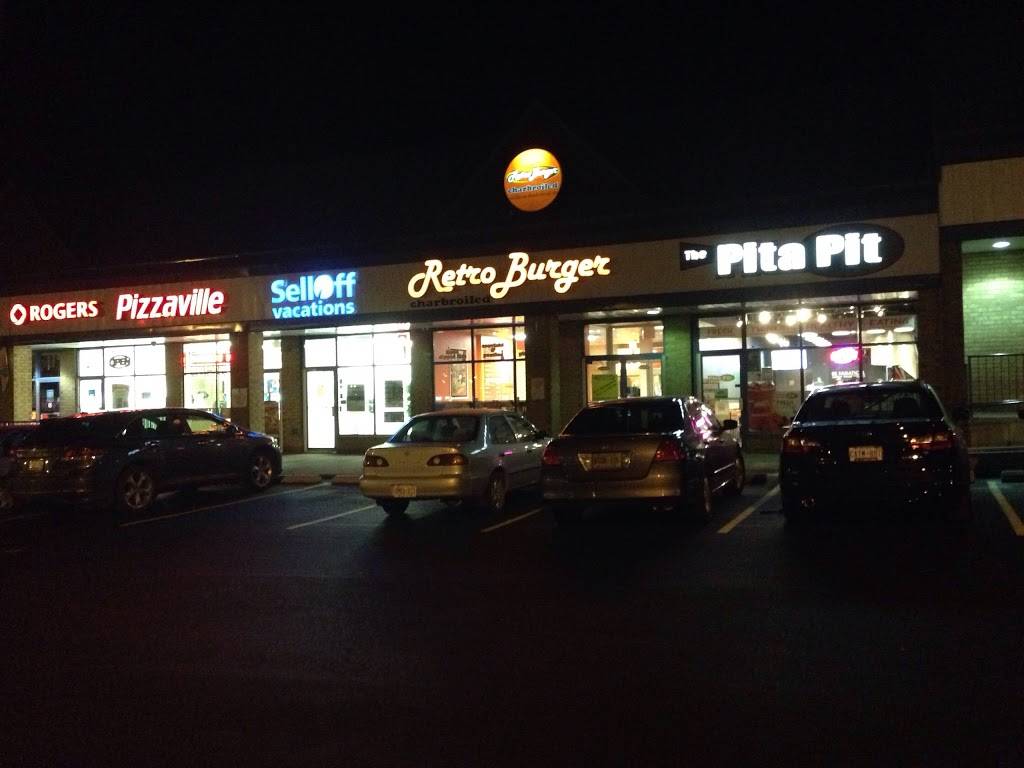 Retro Burger | restaurant | 105 Bayly St W #18a, Ajax, ON L1S 3V4, Canada | 9052397065 OR +1 905-239-7065