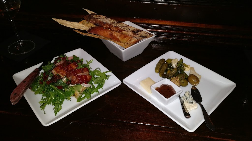 Voltaire | restaurant | 1617 Genessee St, Kansas City, MO 64102, USA | 8164721200 OR +1 816-472-1200