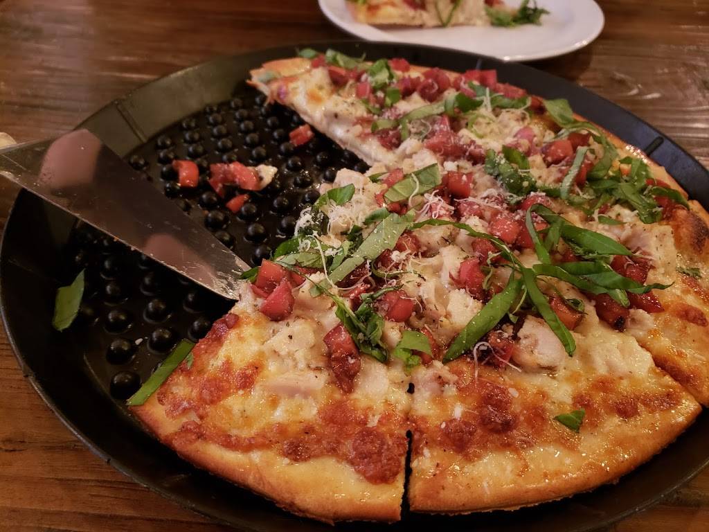 Palo Alto Pizza Co. | restaurant | 2450 Park Blvd, Palo Alto, CA 94306, USA | 6503281662 OR +1 650-328-1662