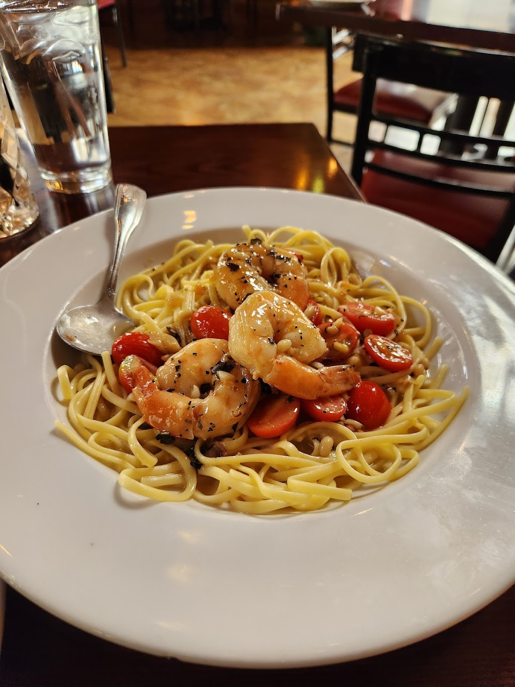 Ginos Italian Ristorante-Bar | restaurant | 3015 W McMillan Rd #108, Meridian, ID 83646, USA | 2088877710 OR +1 208-887-7710