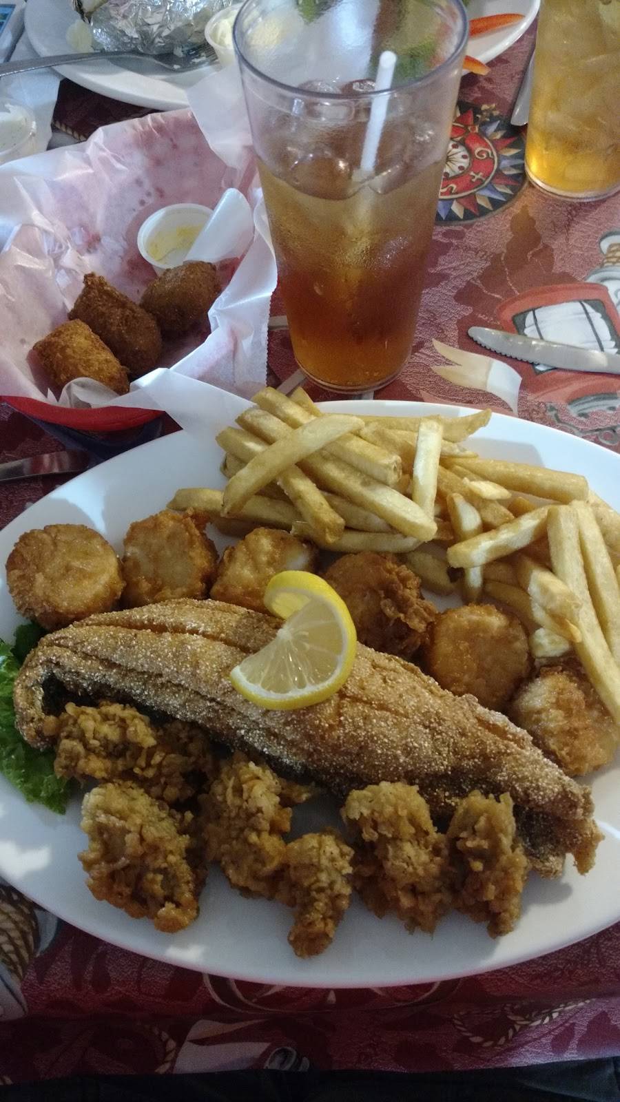 55th Street Seafood House | restaurant | 5515 E Oak Island Dr, Oak Island, NC 28465, USA | 9102501873 OR +1 910-250-1873