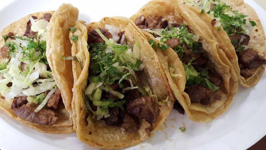 Chris Ice Cream | restaurant | 1405 E 86th St, Indianapolis, IN 46240, USA | 3172552156 OR +1 317-255-2156