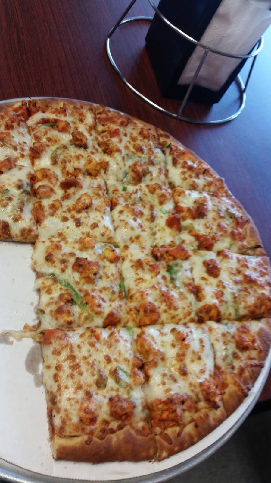 Pizza Track | restaurant | 10S650 Kingery Hwy, Willowbrook, IL 60527, USA | 6306553375 OR +1 630-655-3375